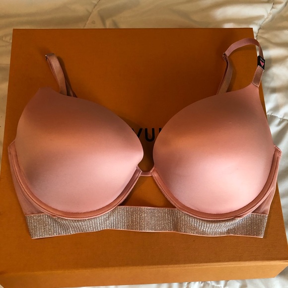 Victoria's Secret Other - ✨MAKE AN OFFER‼️ ✨Victoria’s Secret Push-Up Bra 💕